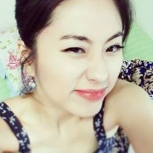 Asian woman jess is looking for a partner