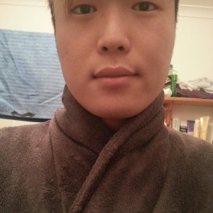 Asian man tragob is looking for a partner