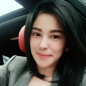Asian woman hootcwong is looking for a partner