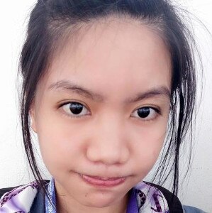 Asian woman Hsur is looking for a partner