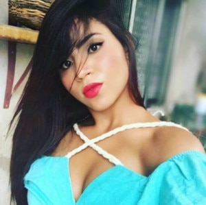 Asian woman Monica is looking for a partner