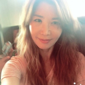 Asian woman Sarah490 is looking for a partner